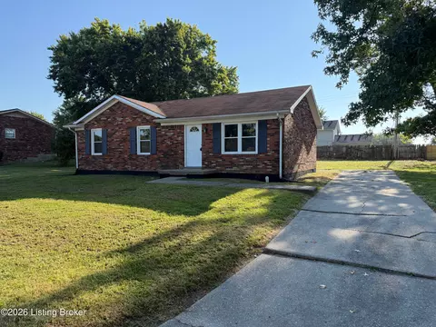774 Quail Call Dr, Shelbyville, KY 40065