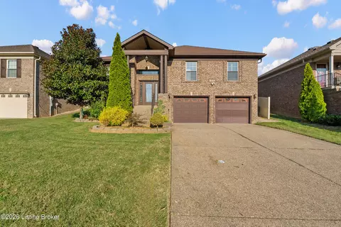 7610 Pavilion Park Rd, Louisville, KY 40214