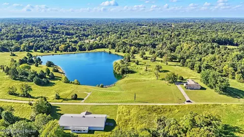 6706 Old Heady Rd, Louisville, KY 40299