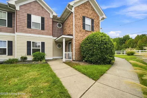 6520 Brook Bend Way #102, Louisville, KY 40229