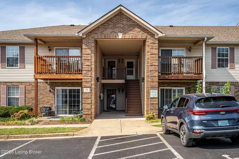 11909 Tazwell Dr #8, Louisville, KY 40245