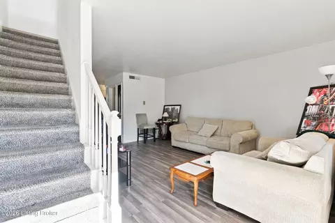 1926 Goldsmith Ln UNIT 65, Louisville, KY 40218