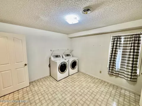 Other - 135 Brookside Dr, Springfield, KY 40069 photo 4 of 11