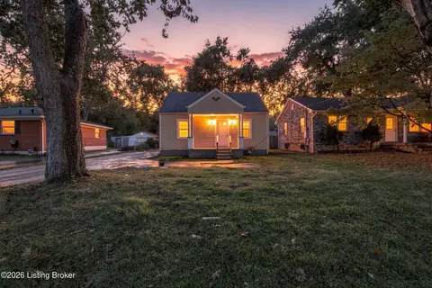 4904 Wellsworth Ave, Louisville, KY 40216