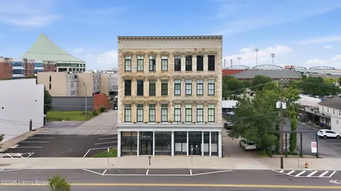 415 E Market St #201, Louisville, KY 40202