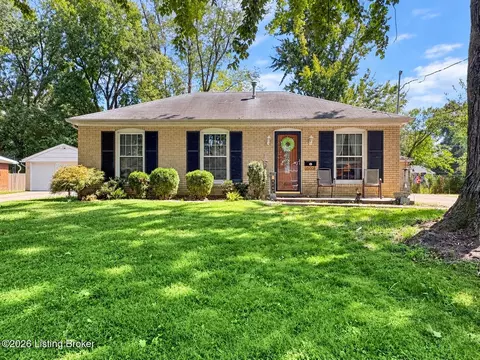 10905 Golden Dr, Louisville, KY 40272