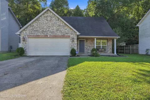 9603 Arrowridge Dr, Louisville, KY 40229