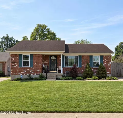 7102 River Field Dr, Louisville, KY 40258