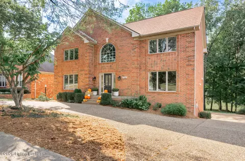 3102 Springstead Cir, Louisville, KY 40241