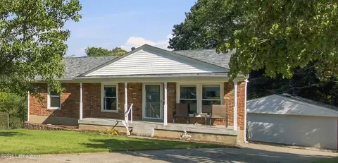 11601 Chasewood Ct, Louisville, KY 40229