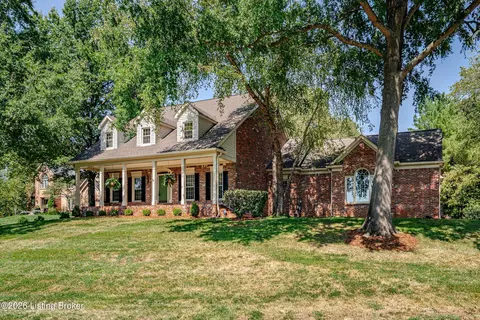 7505 Deer View Ct, Louisville, KY 40241
