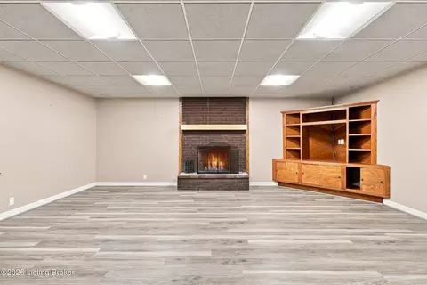 Living - 2801 Pattons Creek Rd, Pendleton, KY 40055 photo 13 of 15