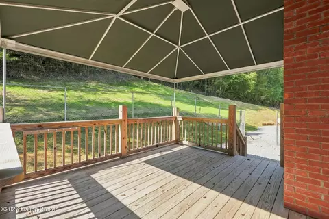 Exterior - 2801 Pattons Creek Rd, Pendleton, KY 40055 photo 18 of 28