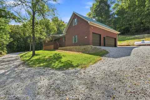 Exterior - 2801 Pattons Creek Rd, Pendleton, KY 40055 photo 5 of 28