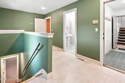 Entry Way - 2801 Pattons Creek Rd, Pendleton, KY 40055 photo 9 of 9