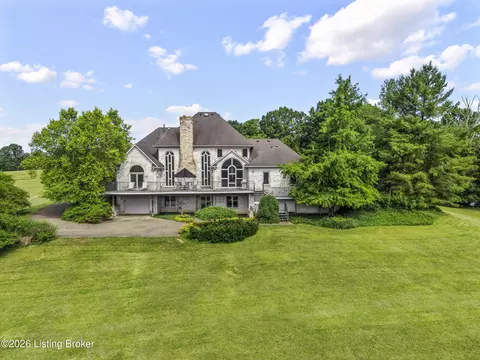 510 Crenshaw Ln, Fisherville, KY 40023
