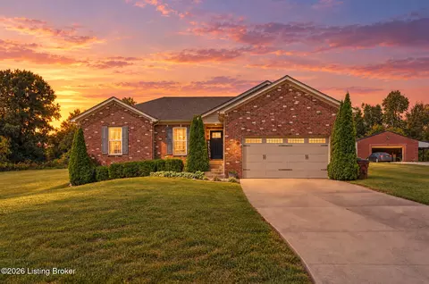 130 Cessna Ct, Taylorsville, KY 40071