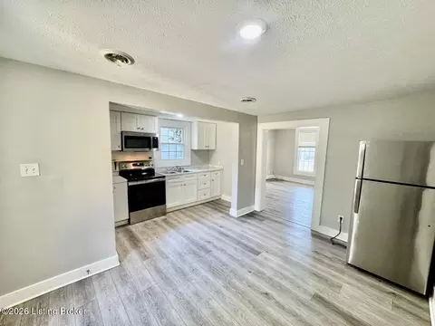 Kitchen - 219 E Virginia Ave, Springfield, KY 40069 photo 1 of 3