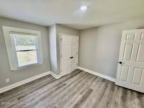 Bedroom - 219 E Virginia Ave, Springfield, KY 40069 photo 3 of 4