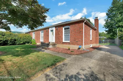 5103 Sprucewood Dr, Louisville, KY 40291