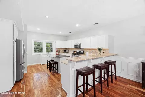 Kitchen - 14417 Spring Dr, Prospect, KY 40059 photo 2 of 8