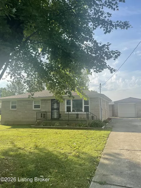 5004 Kendall Rd, Louisville, KY 40272