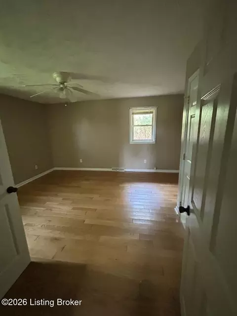 Bedroom - 131 Glen View Ln, Harned, KY 40144 photo 3 of 3