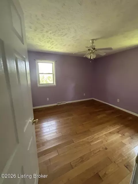 Bedroom - 131 Glen View Ln, Harned, KY 40144 photo 2 of 3