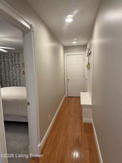 Entry Way - 334 Cedar Run Rd, Pendleton, KY 40055 photo 3 of 4