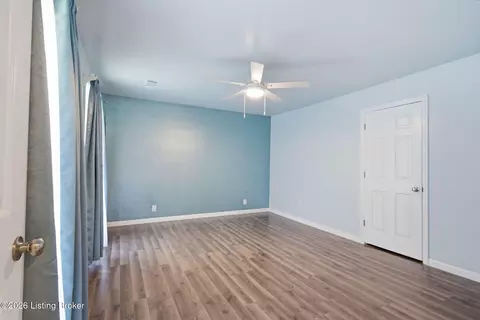 Bedroom - 74 Fredericktown Rd, Springfield, KY 40069 photo 7 of 8