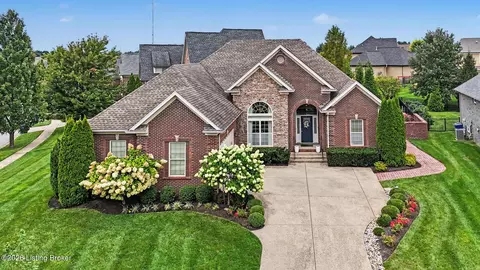 11111 Pebble Creek Dr, Louisville, KY 40241