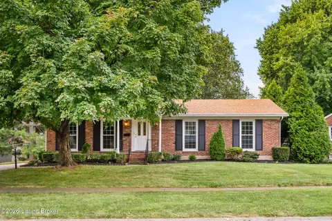 4112 Wimpole Rd, Louisville, KY 40218