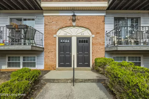 308 Chanel Ct #6, Louisville, KY 40218