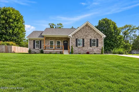 180 Azure Dr, Mount Washington, KY 40047