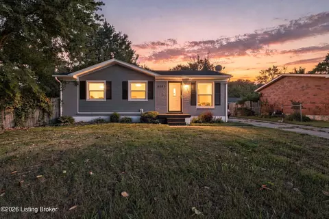 6609 Stana Dr, Louisville, KY 40258
