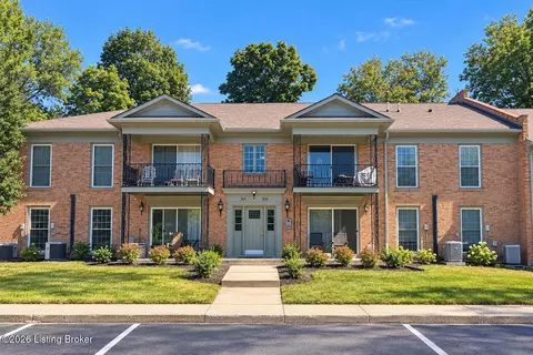 302 Highwood Dr, Louisville, KY 40206