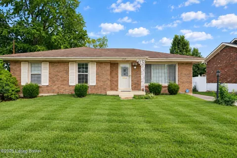 7209 Lawnside Dr, Louisville, KY 40214