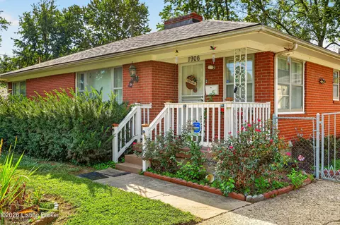 1906 Lampter St, Louisville, KY 40216