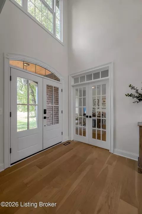 Entry Way - 136 Seahawk Trl, Midway, KY 40347 photo 4 of 8
