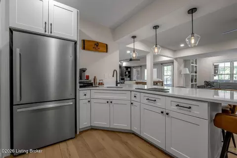 Kitchen - 136 Seahawk Trl, Midway, KY 40347 photo 14 of 14
