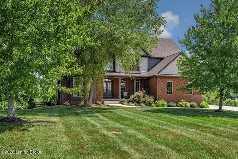 Exterior - 136 Seahawk Trl, Midway, KY 40347 photo 7 of 35