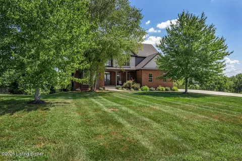 Exterior - 136 Seahawk Trl, Midway, KY 40347 photo 6 of 35