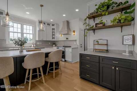 Kitchen - 136 Seahawk Trl, Midway, KY 40347 photo 12 of 14