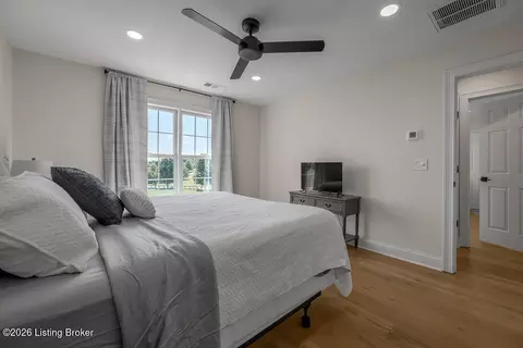 Bedroom - 136 Seahawk Trl, Midway, KY 40347 photo 5 of 13
