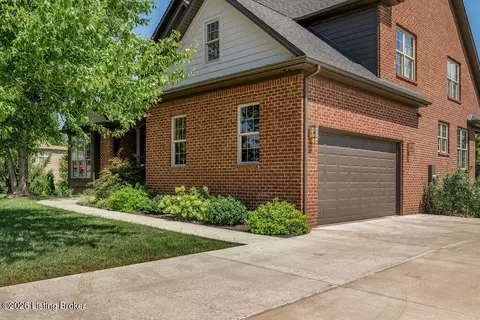Exterior - 136 Seahawk Trl, Midway, KY 40347 photo 9 of 35
