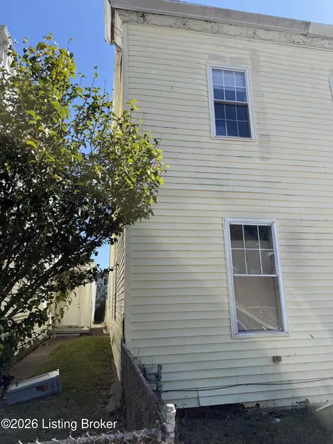229 N 26th St, Louisville, KY 40212