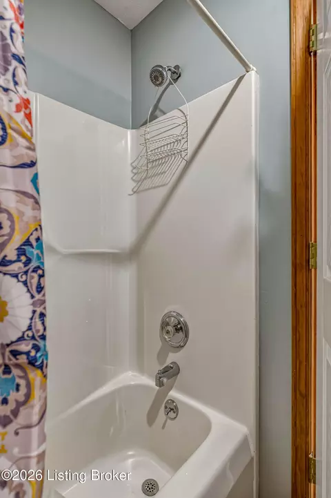 Bath - 1250 Stringtown Rd, Guston, KY 40142 photo 6 of 8