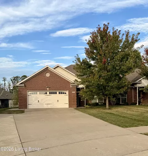 657 Shoshone Ct, Shelbyville, KY 40065