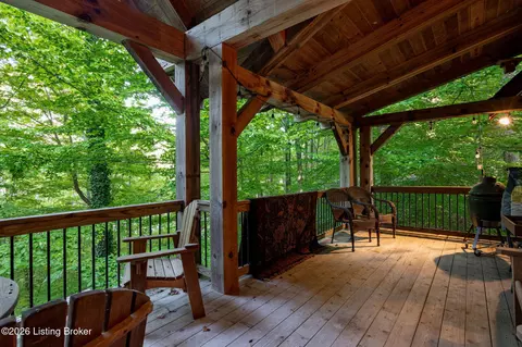 Exterior - 979 Penn Run Rd, Bee Spring, KY 42207 photo 5 of 7