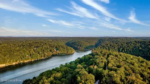View/Area - 979 Penn Run Rd, Bee Spring, KY 42207 photo 6 of 13